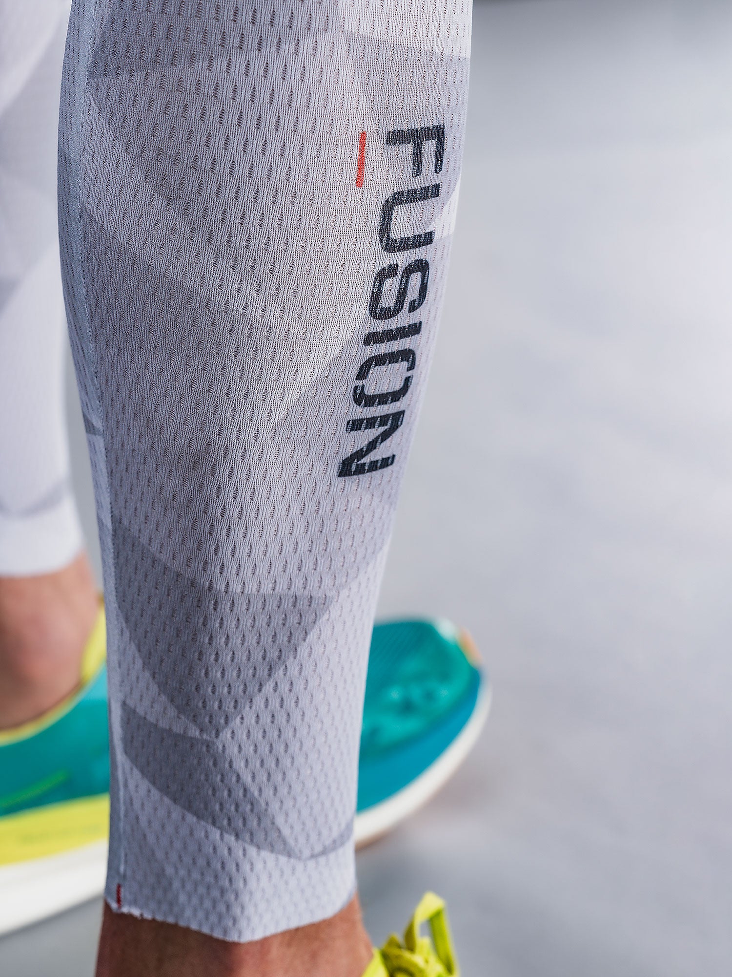 TEMPO! Two Race Kit – Tri Suit + Calf Sleeves