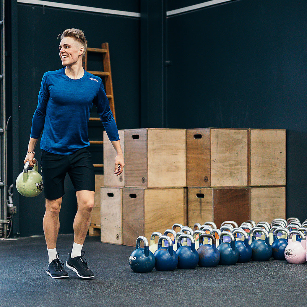 Fusion Mens C3 Training LS T-Shirt_Action