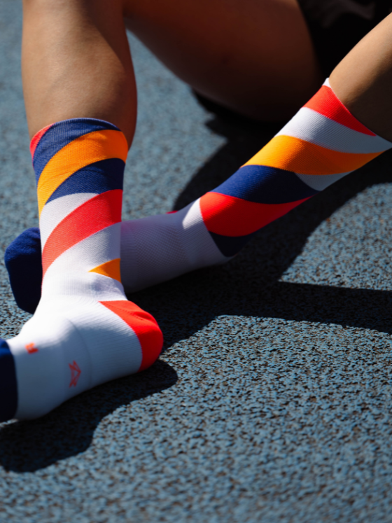 INCYLENCE Running Loops White Orange Inferno Long Sock