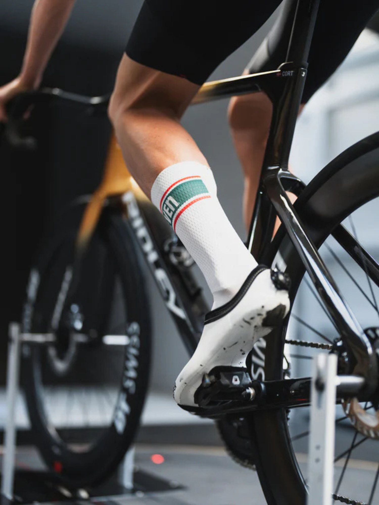 Tempo! Aero 7-Eleven Socks