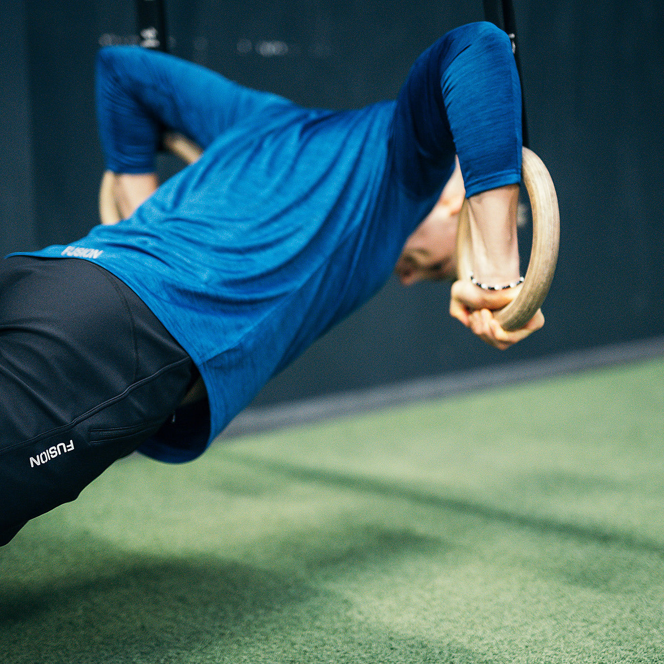 Fusion Mens C3 Training LS T-Shirt_Action