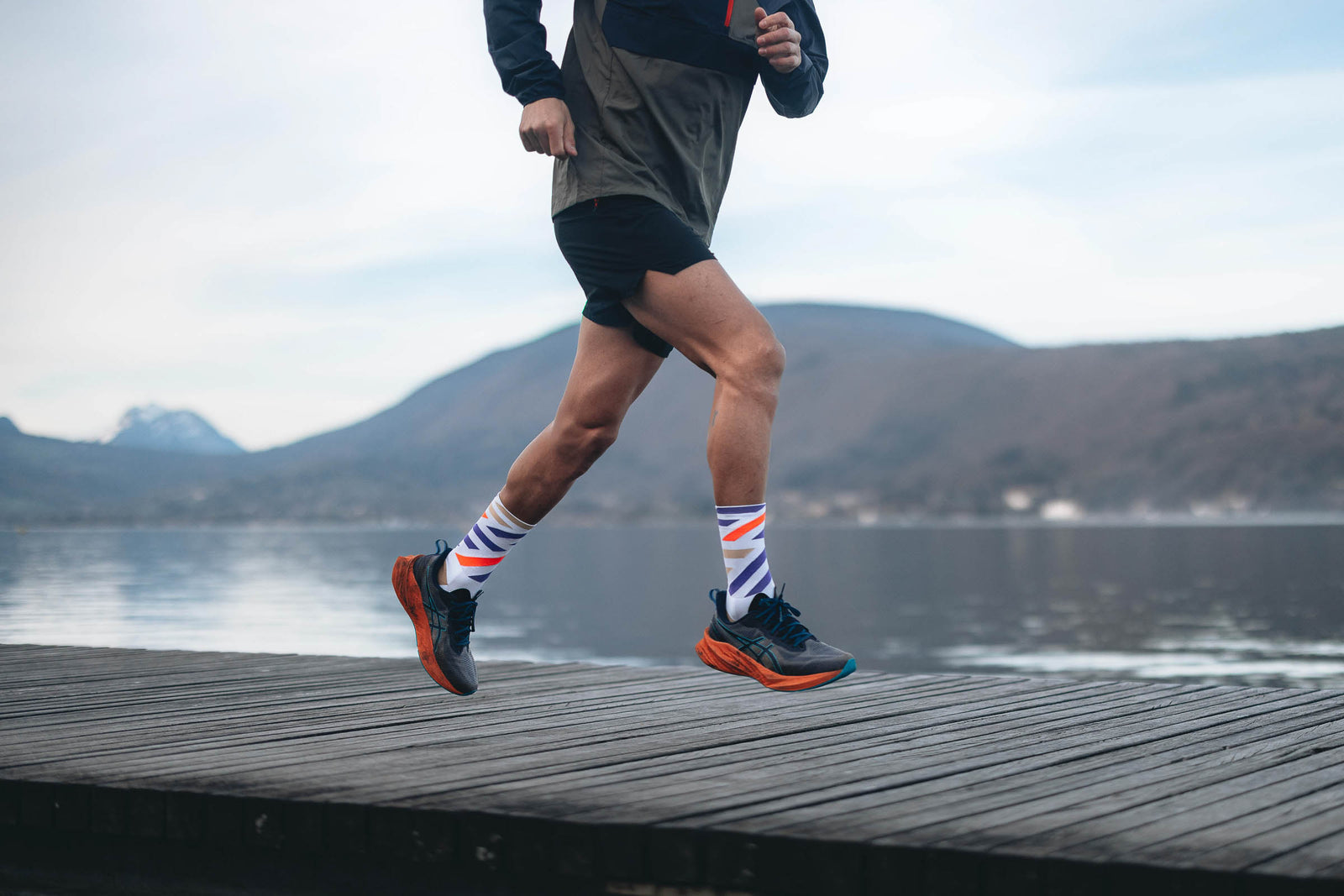 INCYLENCE Running Platforms White Purple Long Sock