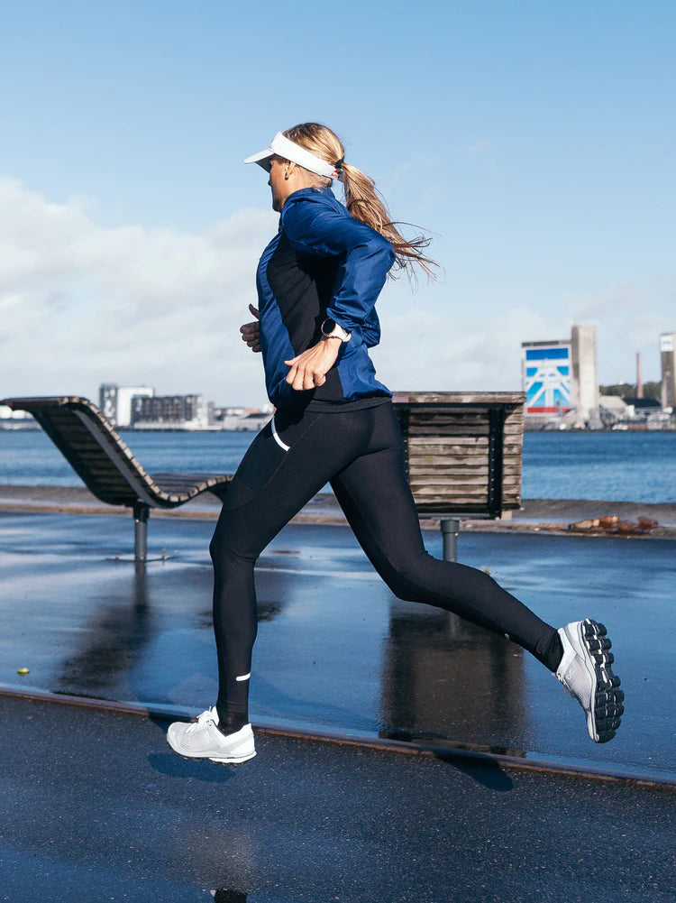 Fusion Women's S1 Run Jacket in Night blue  on runner